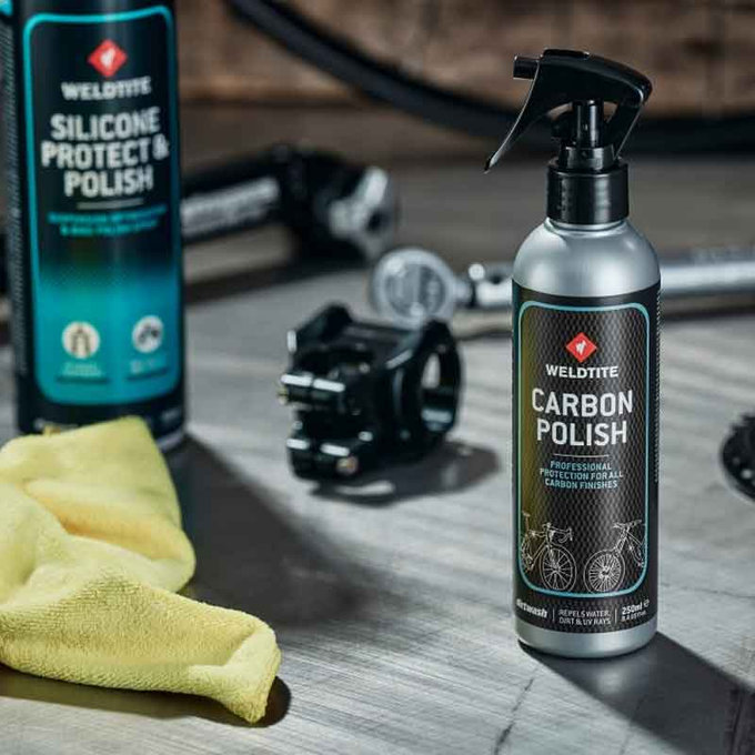 Środek do czyszczenia i ochrony węgla Dirtwash w sprayu 250 ml