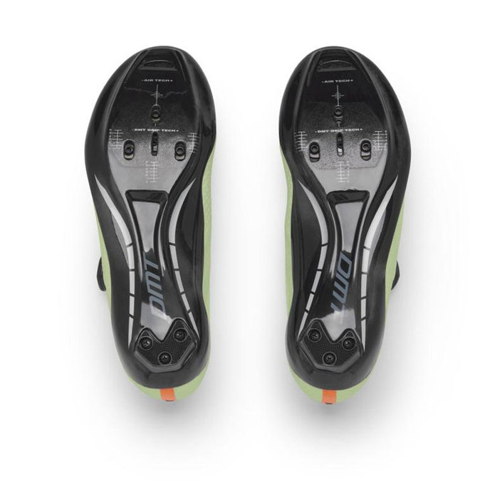 Buty do jazdy na rowerze szosowym z podeszwą karbonową i systemem BOA DMT KR1