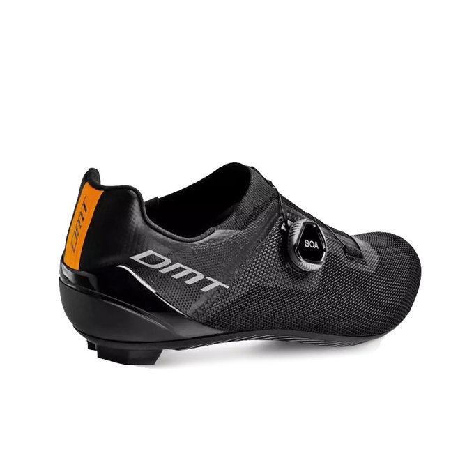 Buty do jazdy szosowej z systemem BOA DMT KR4