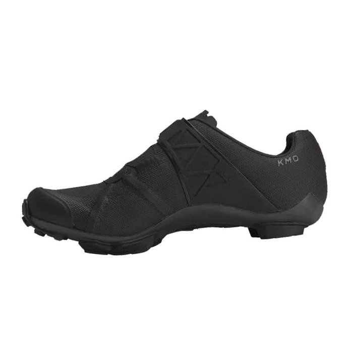 Buty rowerowe MTB i gravel z podeszwą karbonową DMT KM0 EVO