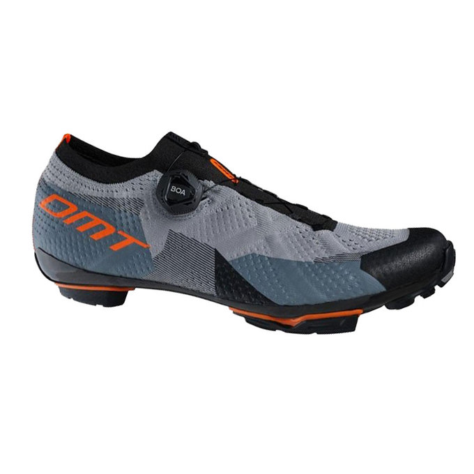 Buty rowerowe górskie z podeszwą karbonową i systemem BOA DMT KM1