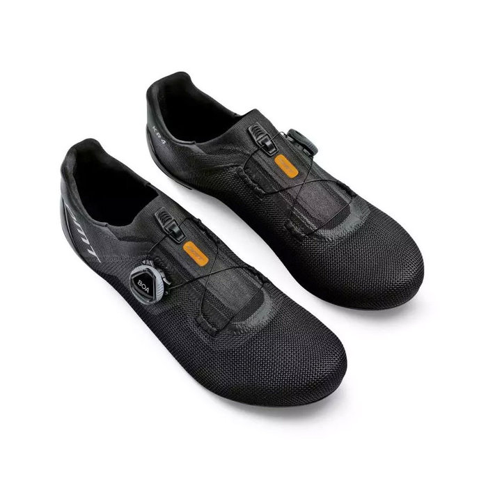 Buty do jazdy szosowej z systemem BOA DMT KR4