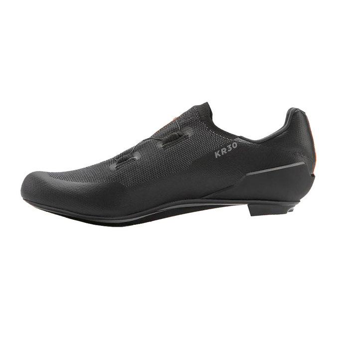 Buty do jazdy na rowerze szosowym z podeszwą karbonową i systemem BOA DMT KR30