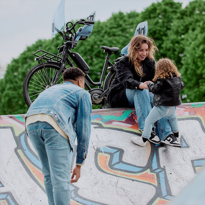 Fotelik rowerowy tylny z adapterem i bagażnikiem na ramę SET