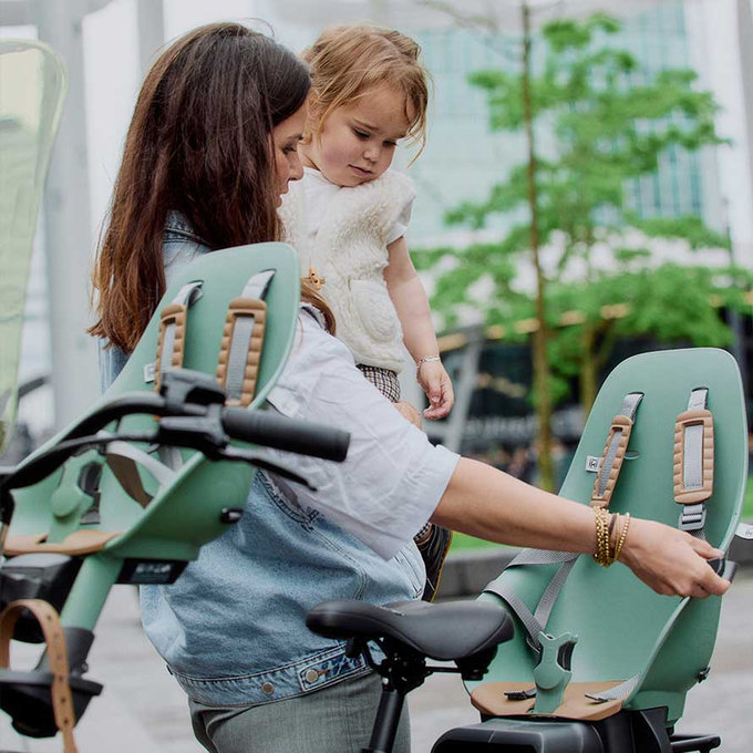 Fotelik rowerowy tylny Ta-ke z adapterem i bagażnikiem na ramę SET