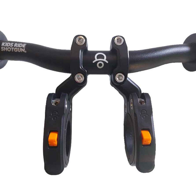 Para zacisków kierownicy przedniej